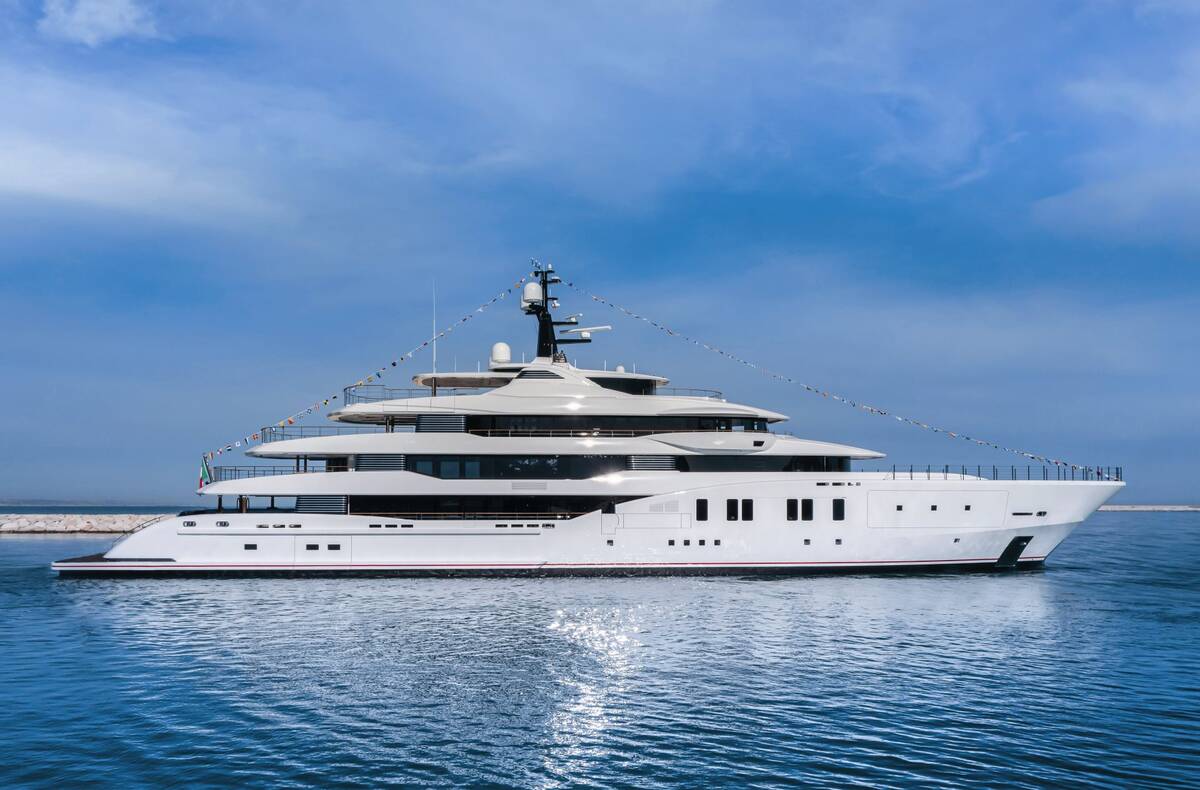 CRN delivers the M/Y 139 Megayacht