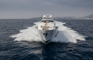 Financial peace of mind from MEROS co-ownership options for Sunseeker Yachts