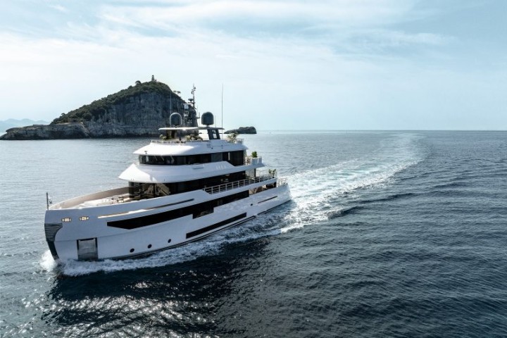Giorgetti Curates The Furnishing Project For The New Benetti B.Yond 37 M Yacht