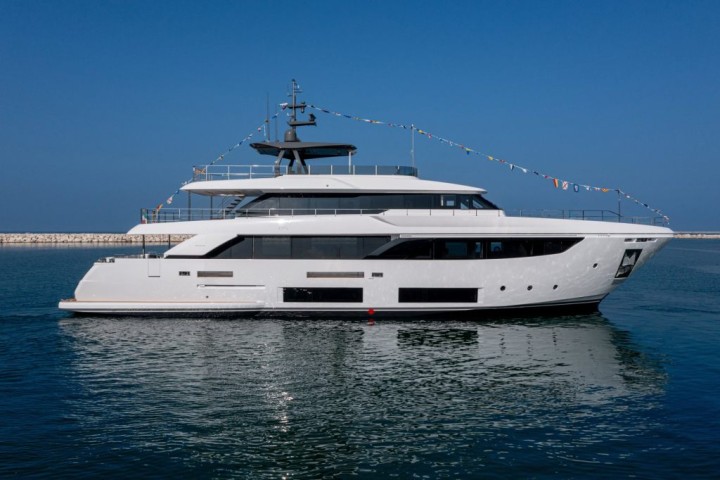 Design, Elegance and Innovation Custom Line Launches The 29th Navetta 33
