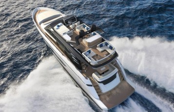 Fairline: Two world debuts at Cannes Yachting Festival 2022