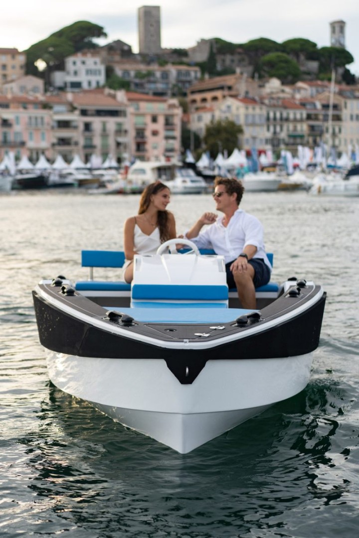 ST400 Cannes2022 Models 16 220912