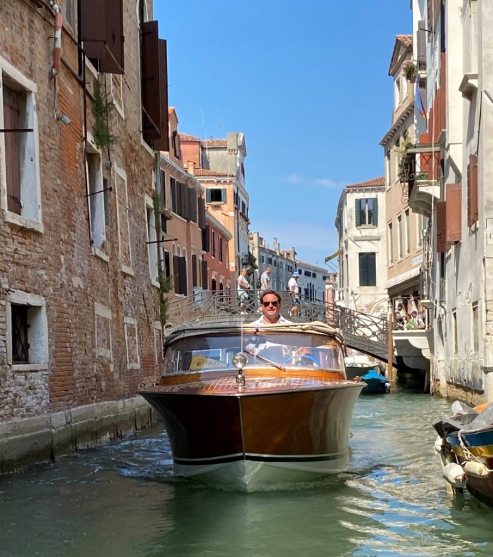 Aquamarina in Venice canals