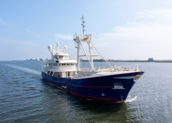 Scintilla Maris: From Fishing Trawler to Hybrid Yacht