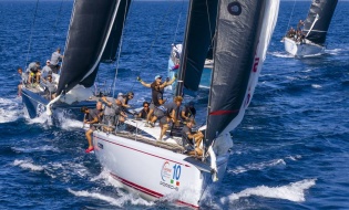 ClubSwan Racing signs off the 2023 season on a high
