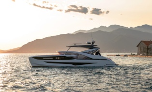 Dominator Yachts: New Midi Ilumen M35 M/Y SAFESPACE 