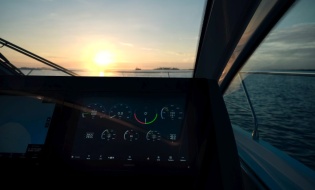 Volvo Penta Revolutionize your boating experience