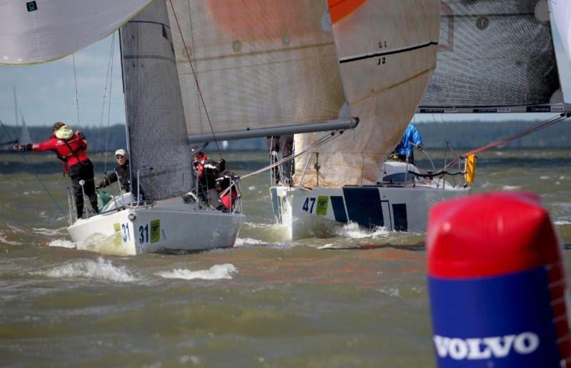 Downwind gate fights in Class C - photo Max Ranchi