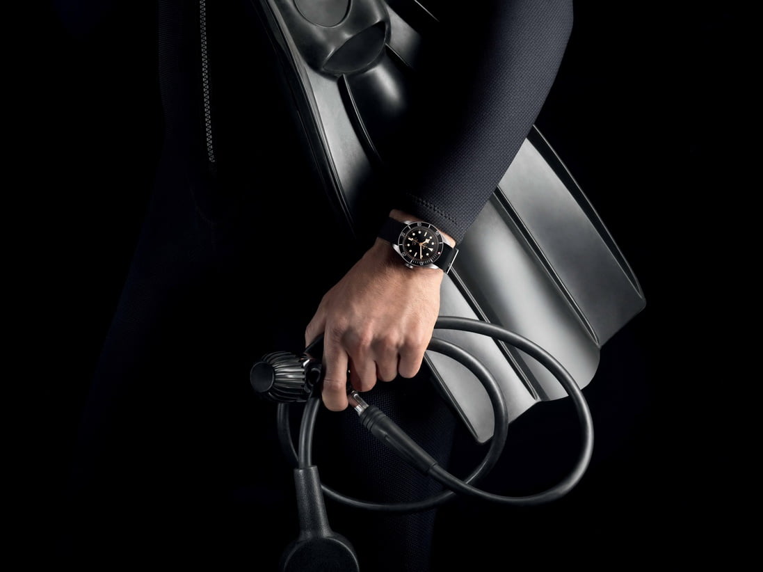 TUDOR HERITAGE BLACK BAY BLACK 3 resize resize