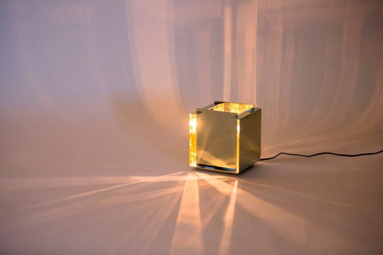 111Apostolou Katerina Minna Colakis