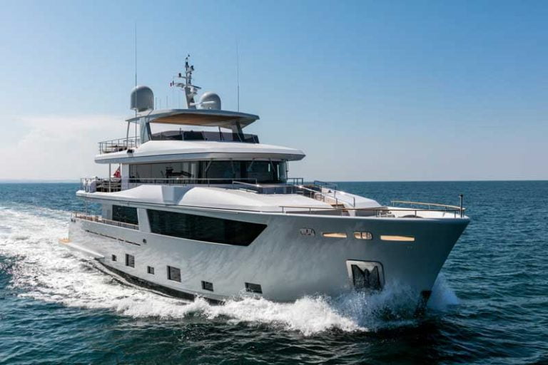 CdM M/Y Narvalo winner at ISS Awards 2016