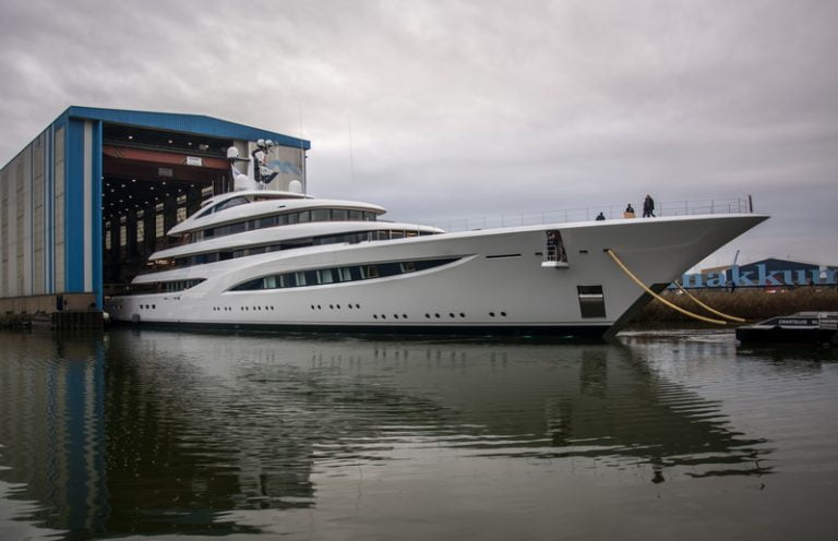 Feadship reaches dizzy new heights with 96-metre Vertigo