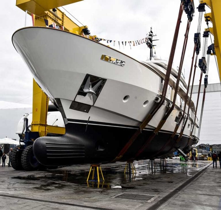 With SD112 “I”, Sanlorenzo celebrates 2016 with 30 launches