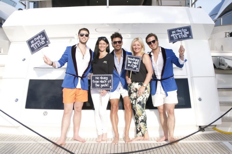 Svalbarði Iceberg Water Quenches Thirst in Nautical Setting