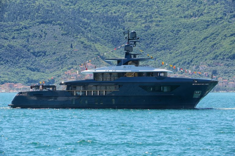 Third Sanlorenzo 460Exp unit launched: OCEAN’S FOUR