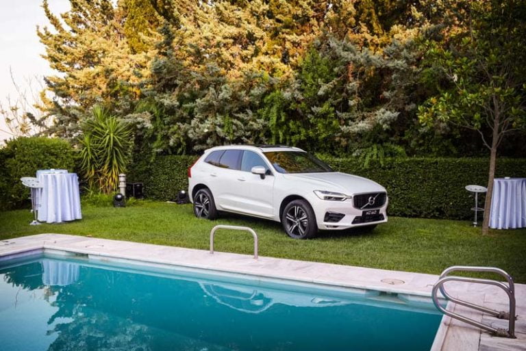 To Volvo XC60 στη σουηδική πρεσβευτική κατοικία