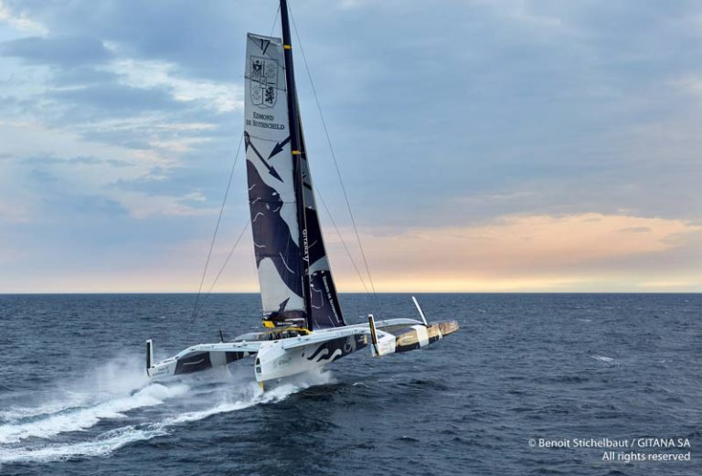 Debut flights for Maxi Edmond de Rothschild