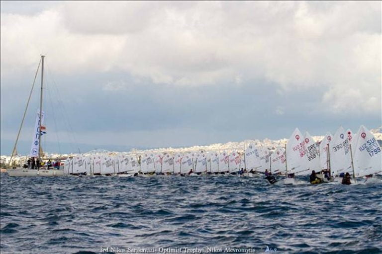 Ιστιοπλοϊκές στιγμές και όχι μόνο από την τριήμερη ιστιοπλοϊκή διοργάνωση που ετοίμασε ο Ναυτικός Όμιλος Παλαιού Φαλήρου