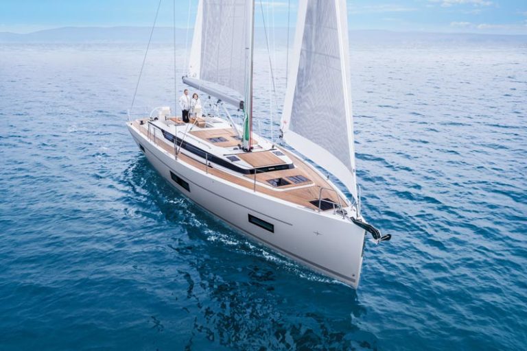 The new Bavaria C45 S/Y available for charter in Greece