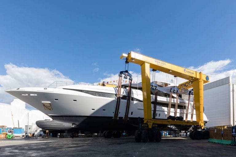 Mangusta Oceano 46 is launched