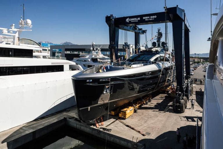 “Flying Dagger II”, the Rossinavi yacht at MYS 2018