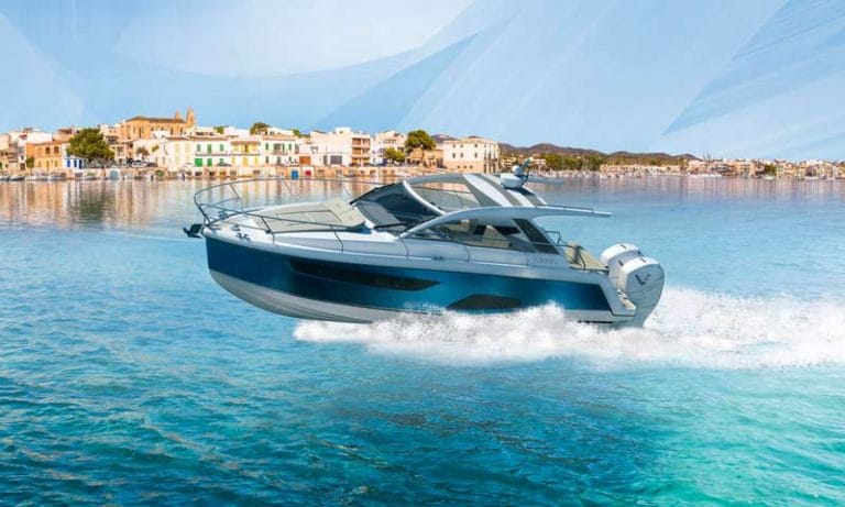 The new Sealine S330v