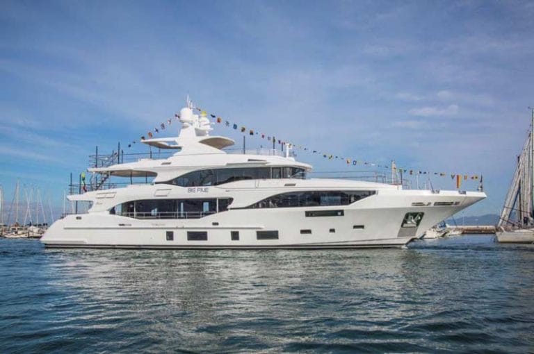 Benetti delivers 3 yachts in the Class category