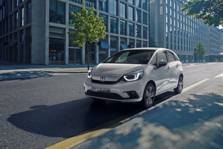 Το νέο Jazz οδηγεί τη Honda στην ηλεκτροκίνηση