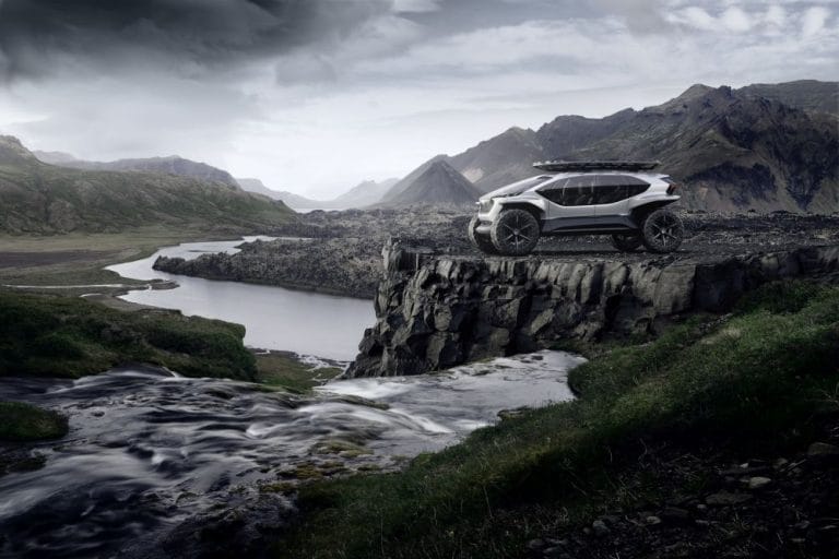 AI TRAIL quattro b1000x667