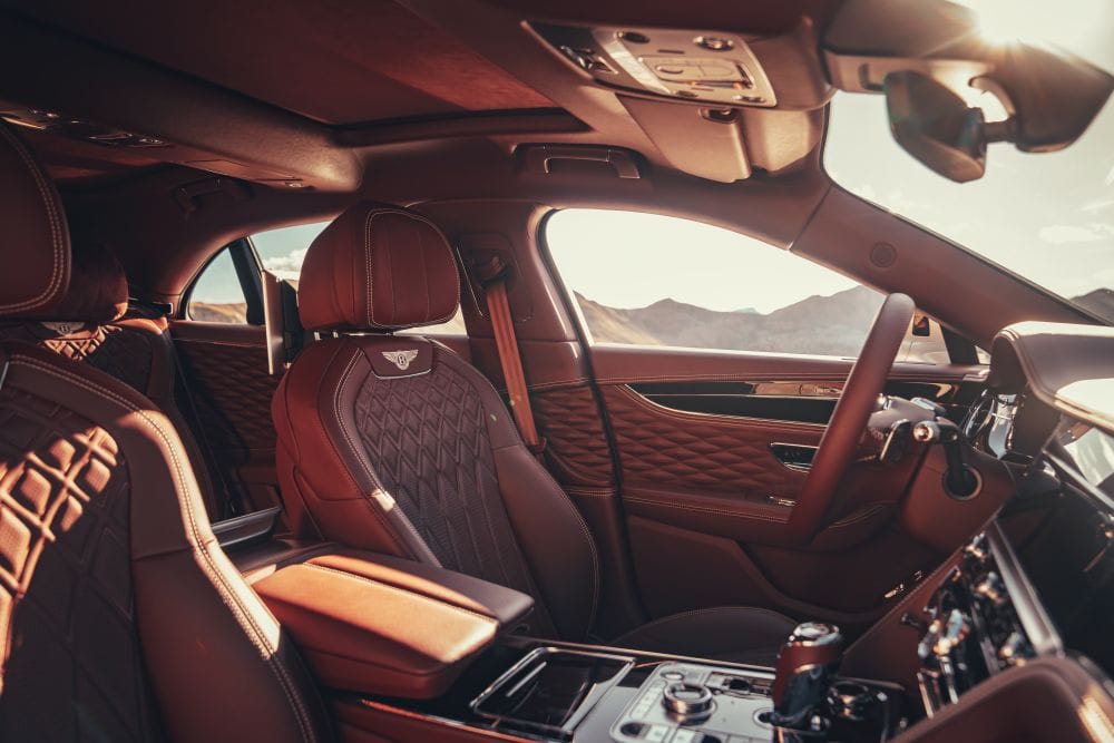 Bentley flying spur interior a1000x667