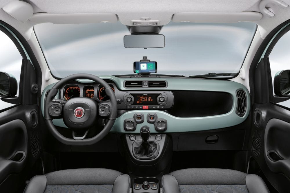 Fiat Panda Hybrid b1000x667