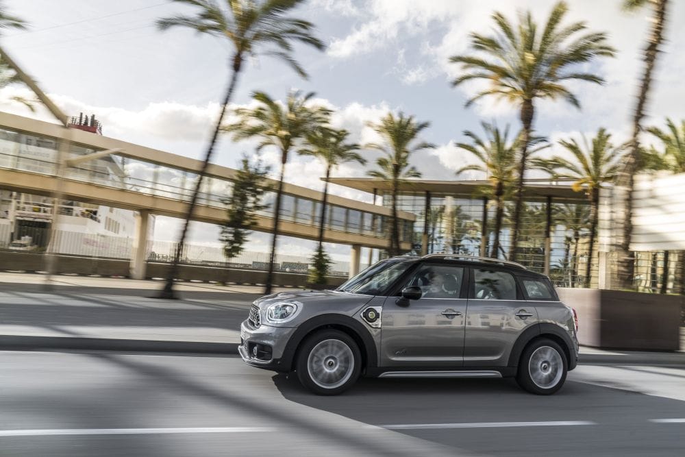 MINI Countryman Plug in Hybrid c1000x600