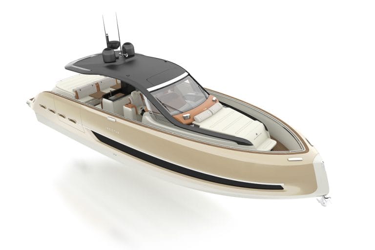 Invictus expands and unveils the new TT460 flagship