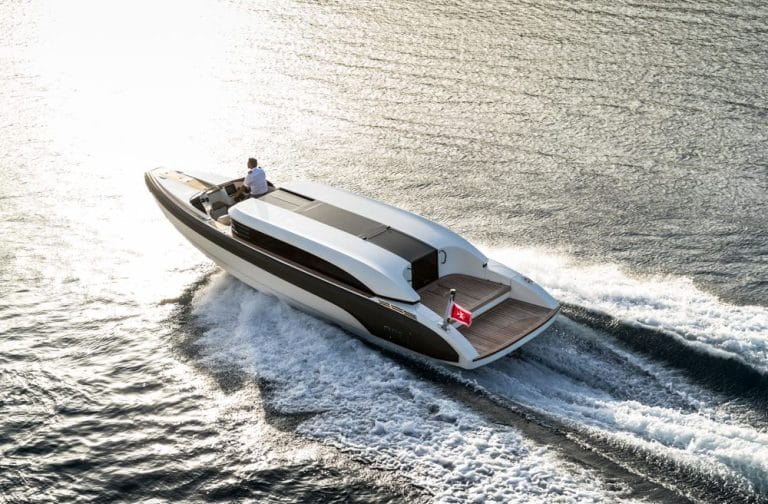 Onda Tenders. Limousine tenders for a new generation
