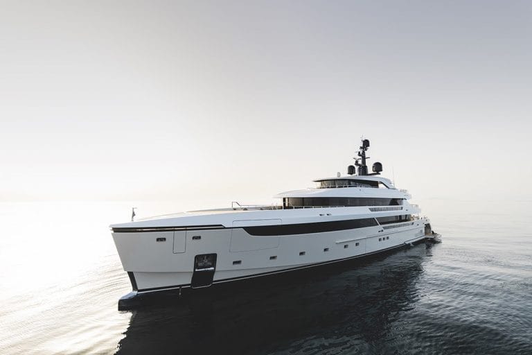 Sanlorenzo delivers the first unit of the 62Steel