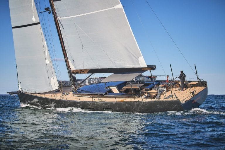 YYachts delivers “Vegas Baby”