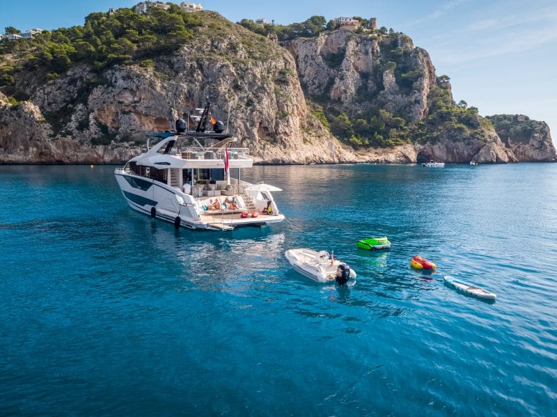 Sunseeker Magnificent 90 Ocean 10