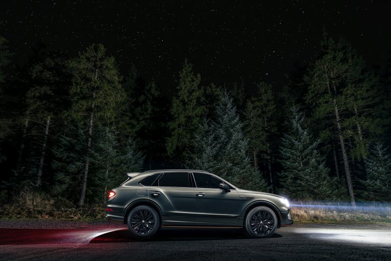 BENTLEY BENTAYGA SPEED Mulliner spaced theme 2