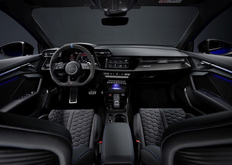 RS3 interior photo5