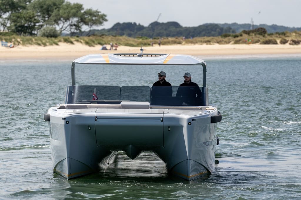 Compass Tenders Nebula 05