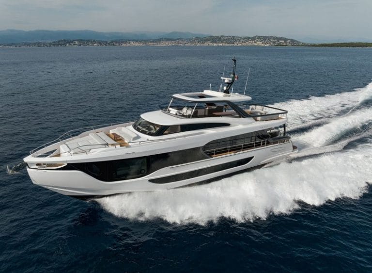 Azimut Grande 26M