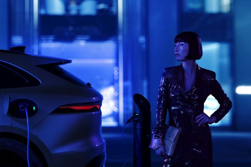 Jag F PACE 24MY Exterior 12 PHEV Charging Lifestyle GL 038 DX 141222