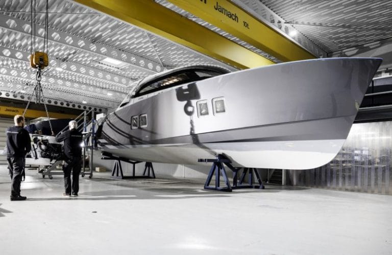 Exquisite new Zeelander 5 undergoes final sea trials