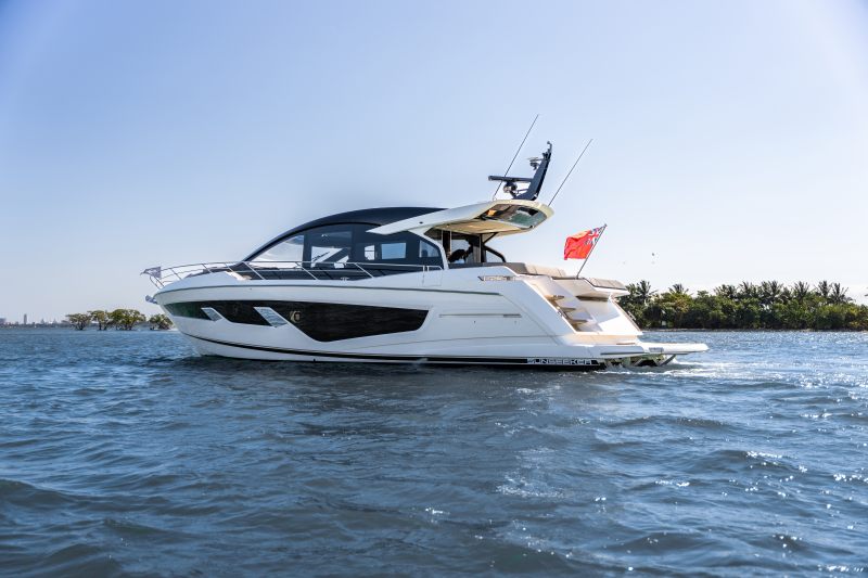 Sunseeker International Predator 65 12