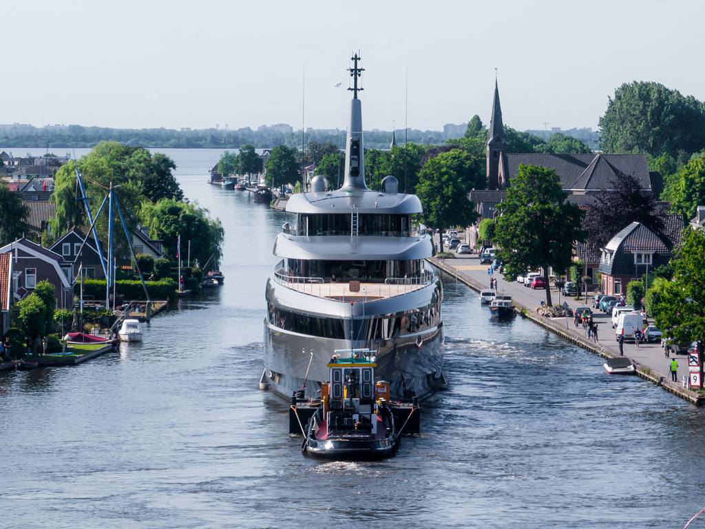 710 Obsidian copyright Feadship 0443 8