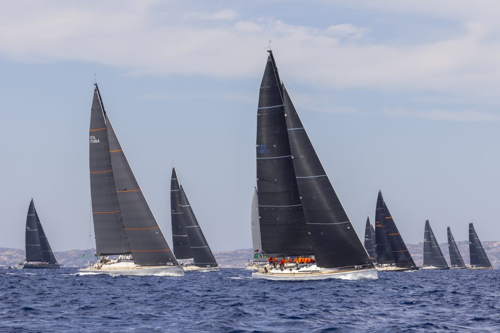 Supreme start to the Maxi Yacht Rolex Cup 2