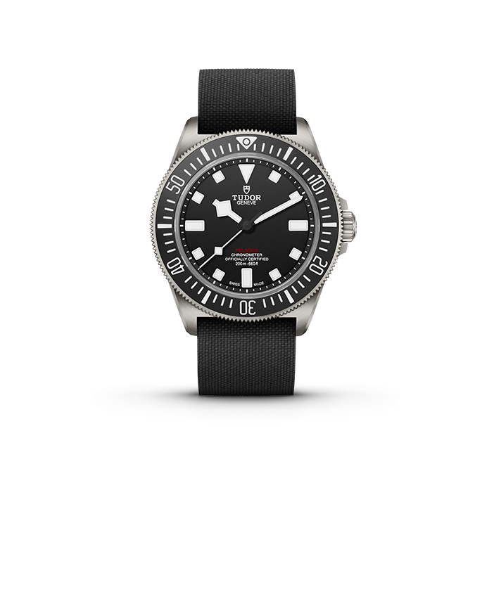 TUDOR PELAGOSFXD USNAVY PACKSHOT 01