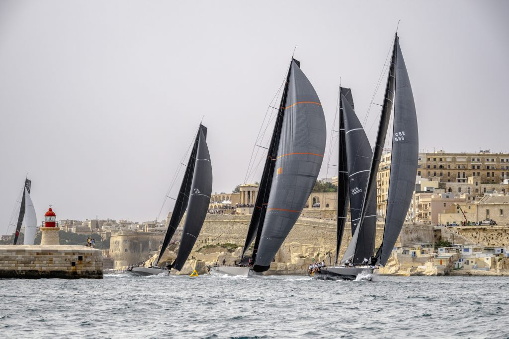 Monohull Leopard 3 as Bullitt tops Rolex Middle Sea Race 3