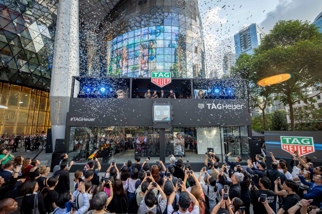 TAG Heuer x Oracle Red Bull Racing 3