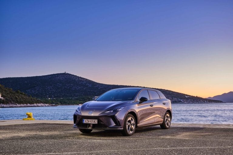 MG4 to ilektriko montelo ksexorizei stin elliniki agora